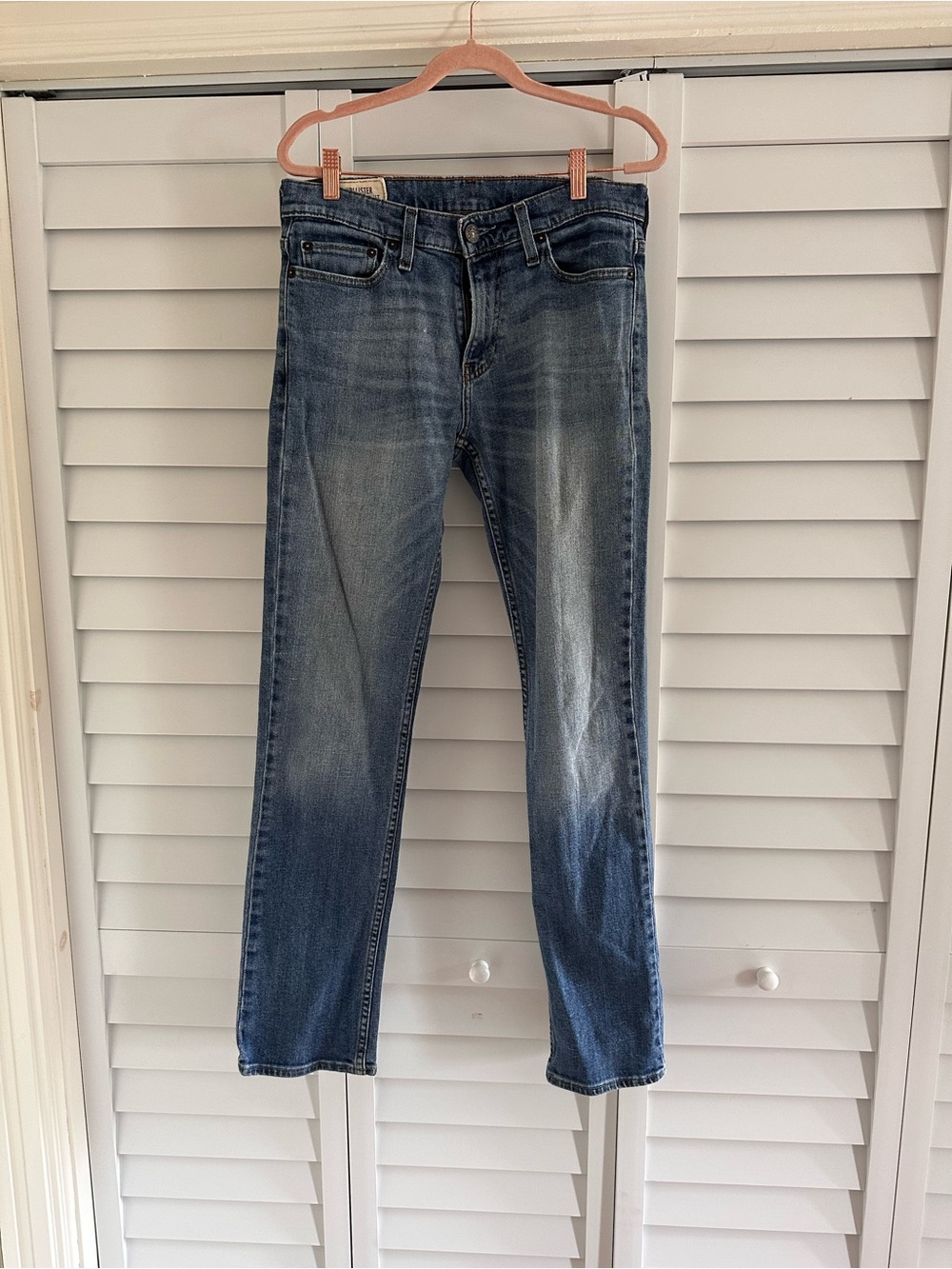 Hollister Women’s Mid/Low Rise Blue Straight Jeans